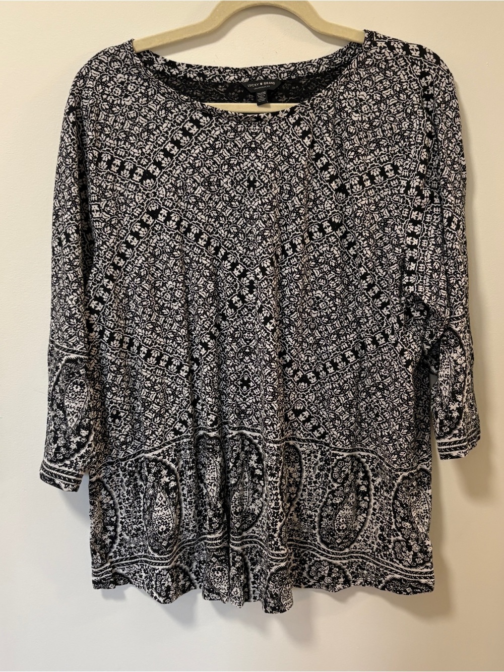 Lucky Brand T-shirt with crew neckline and 3/4 length sleeves, plus  size 2X